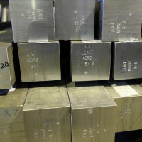Квадрат дюралевый 10 мм. Д16Т, матовый Квадрат дюралевый 10 мм. Д16Т, матовый